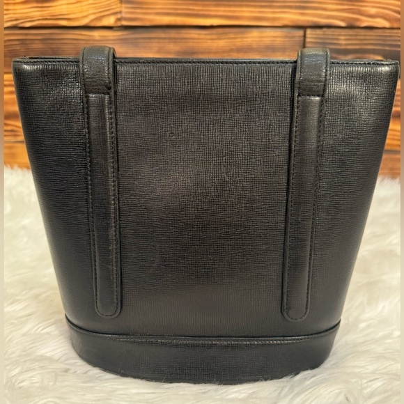 MCM Bucket Bag - Picture 4 of 11